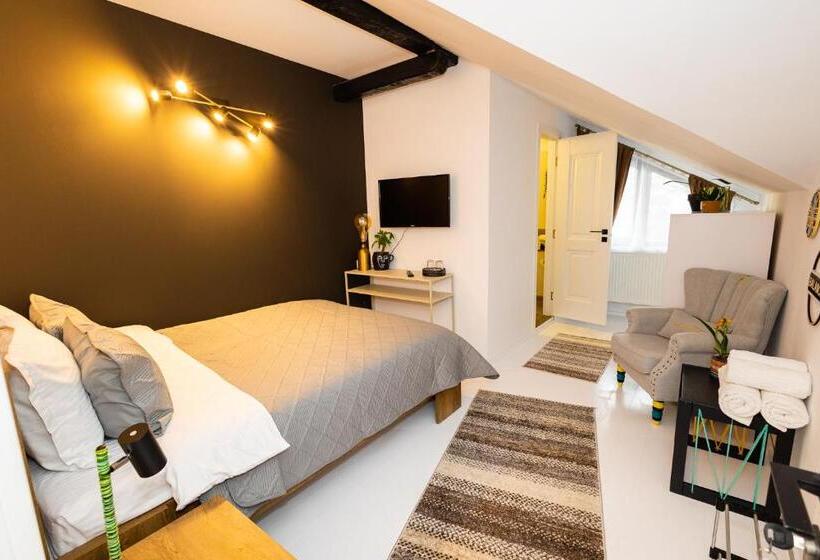 צימר In Longfield Town