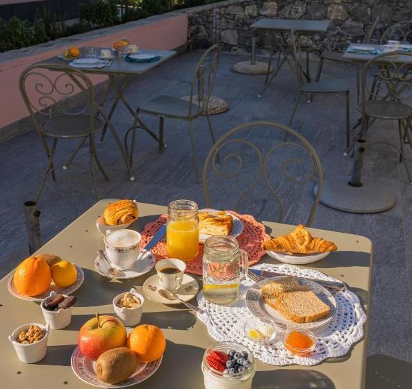 تختخواب و صبحانه Villa Chicchi   Sestri Levante