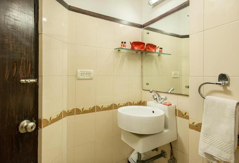 Collection O Hotel Arch Inn