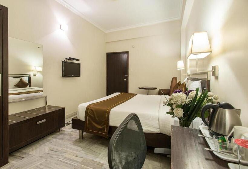 Collection O Hotel Arch Inn