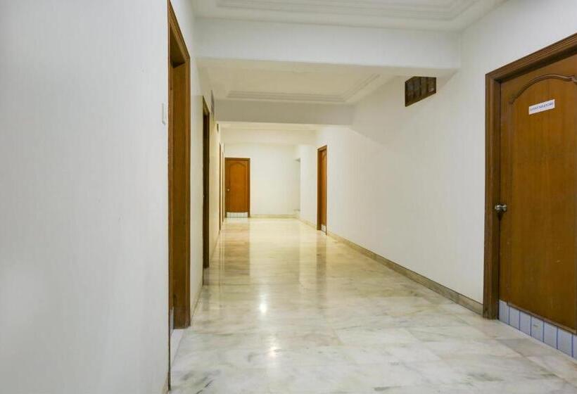 Collection O Hotel Khalsa Palace