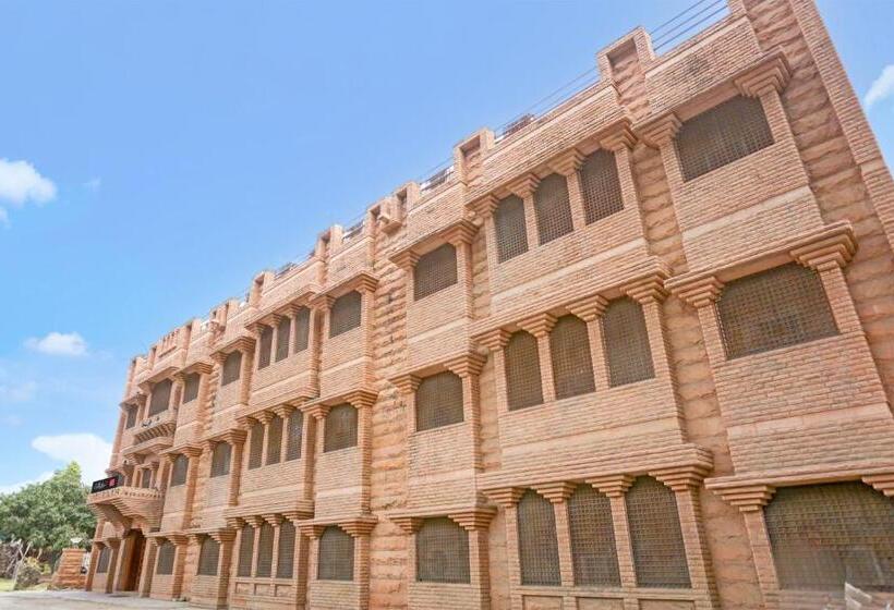 Collection O Hotel Khalsa Palace