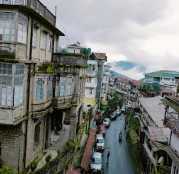 Darjeeling Hotel Summer Palace , Darjeeling