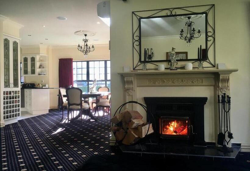 Fontainebleau Luxury B&b