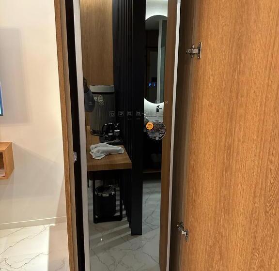 For You Self Service Motel