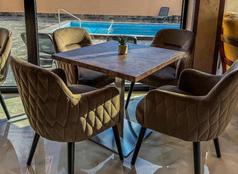 Отель стоичковата къща гр. стрелча