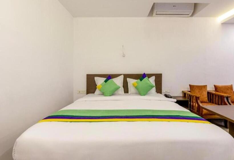 هتل Airport Avenue Plaza Cochin Airport