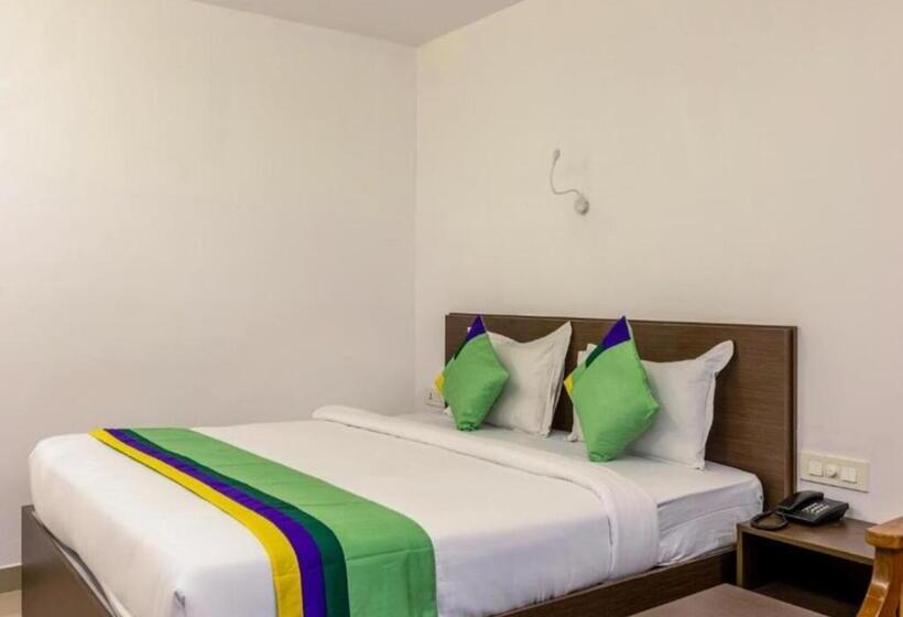 هتل Airport Avenue Plaza Cochin Airport