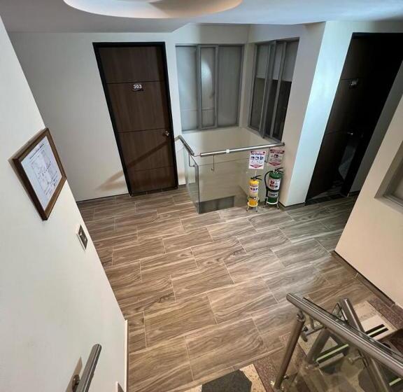 فندق Angeles J&a