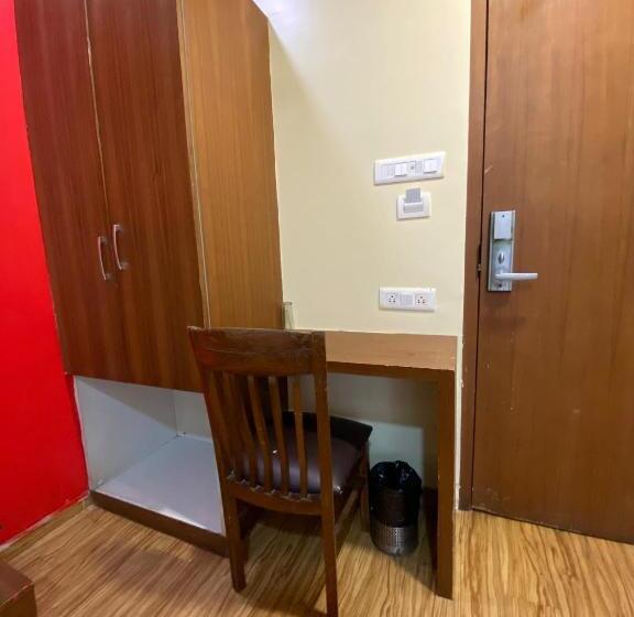 فندق Arton Regency Near Terminal 2 Airport