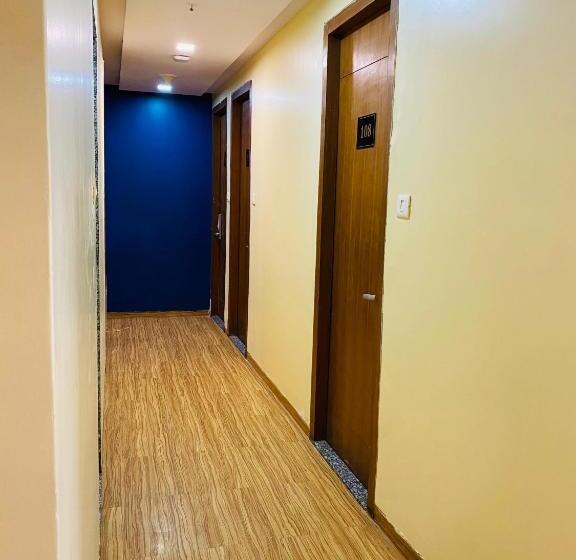 فندق Arton Regency Near Terminal 2 Airport