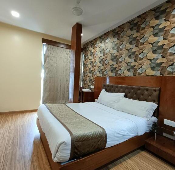 فندق Arton Regency Near Terminal 2 Airport