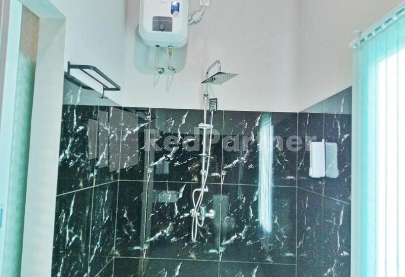 Отель Cerry Village Near Rs Mitra Siaga Tegal Redpartner