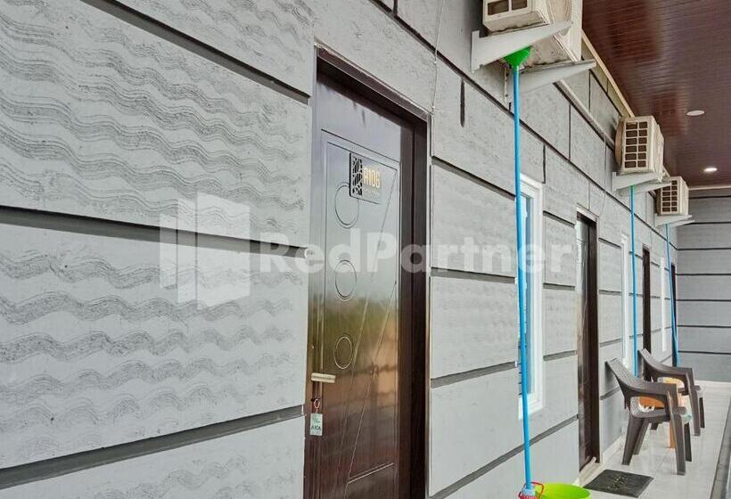 Отель Cerry Village Near Rs Mitra Siaga Tegal Redpartner