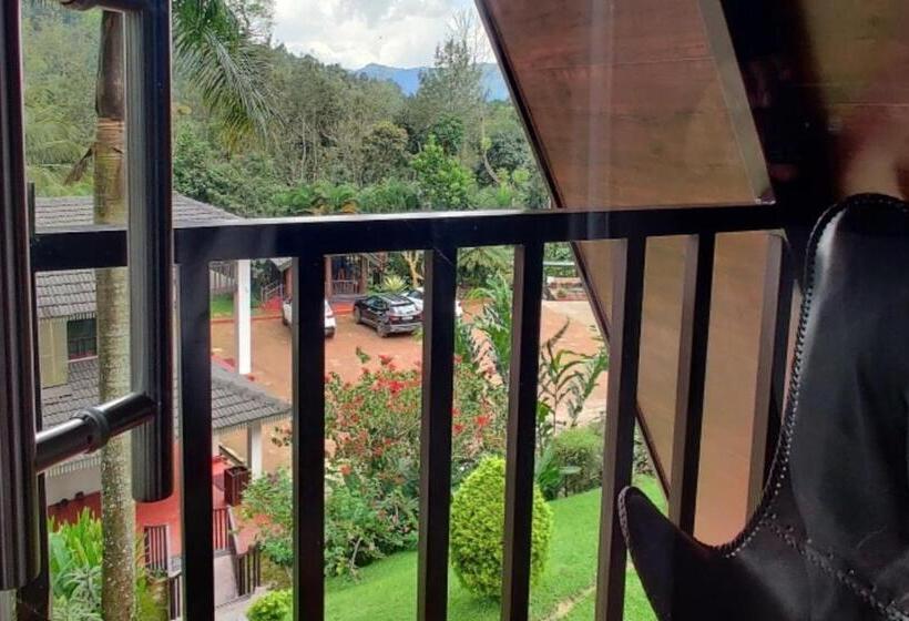 酒店 Chandramukuta Retreats By Stayapart