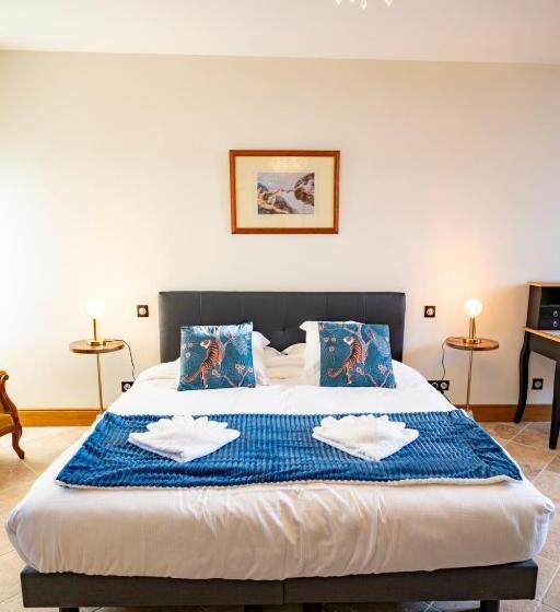 Отель Château De Tilly