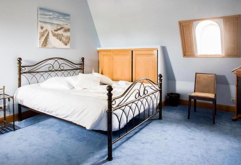 Отель Château De Tilly