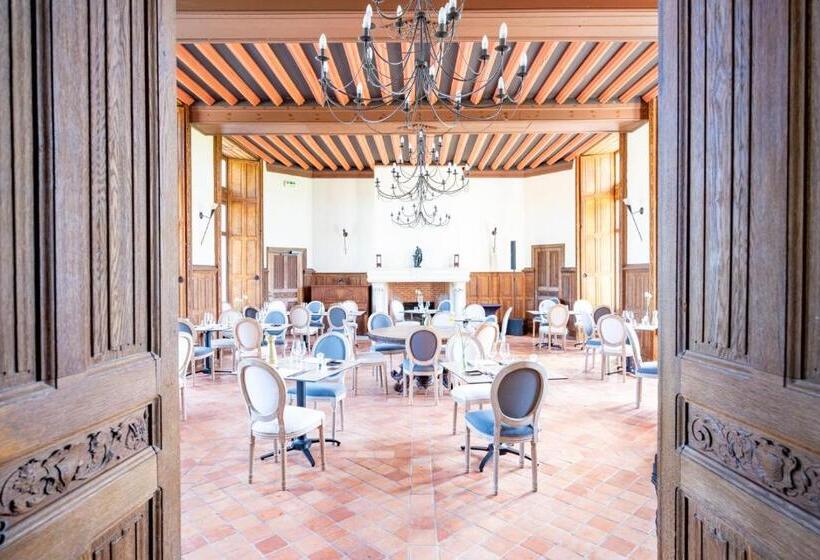 Отель Château De Tilly