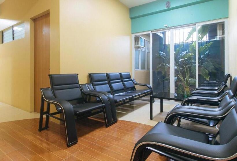 فندق Cm Apartelle Iloilo International Airport By Reddoorz