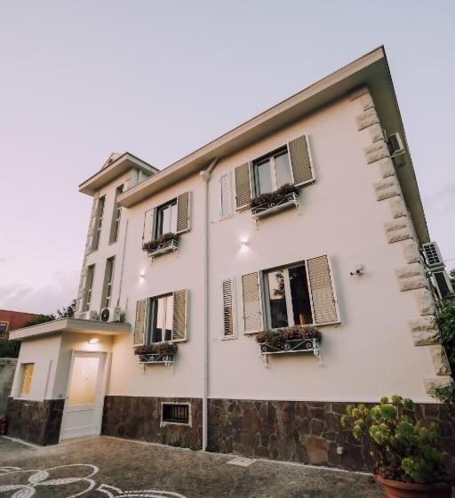 בית מלון כפרי Dea Suite