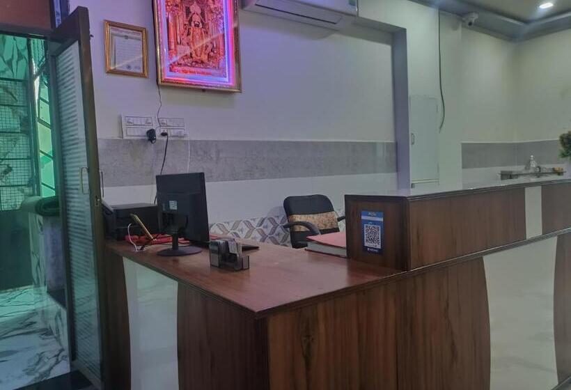 בית מלון כפרי Devkamal