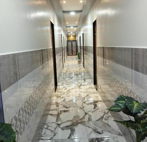 בית מלון כפרי Devkamal