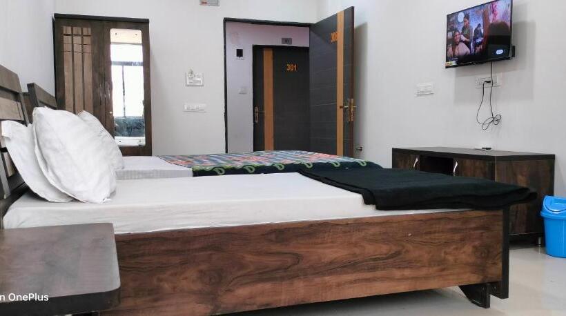 בית מלון כפרי Good Luck