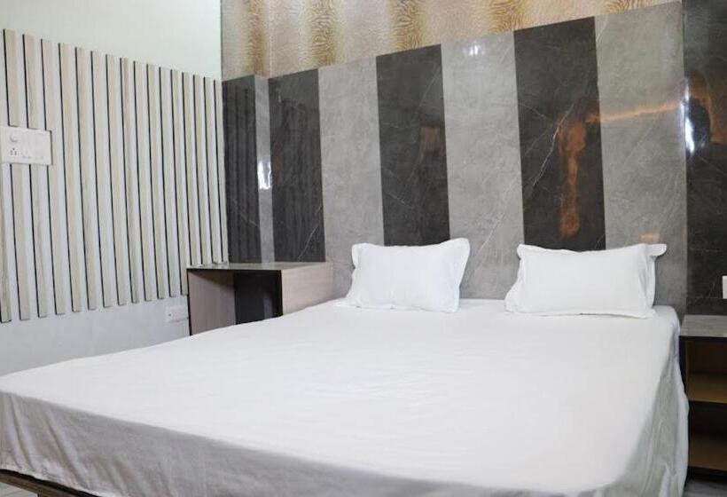 فندق Green Valley Seas And Resorts