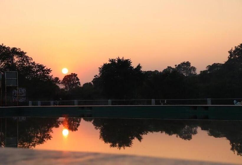 호텔 Green Valley Seas And Resorts