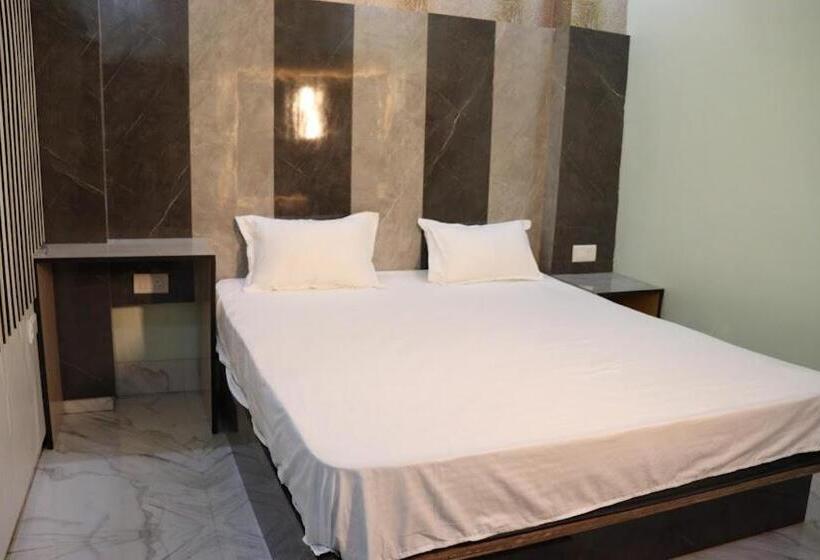 فندق Green Valley Seas And Resorts