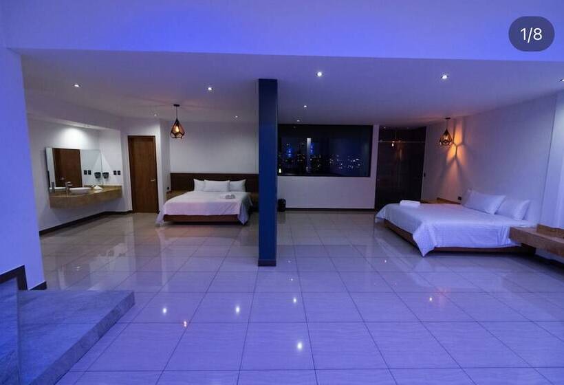 בית מלון כפרי Hell Blue