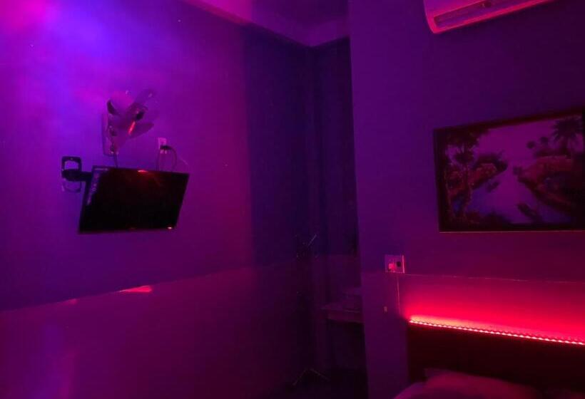 هتل Khách Sạn Minion 2