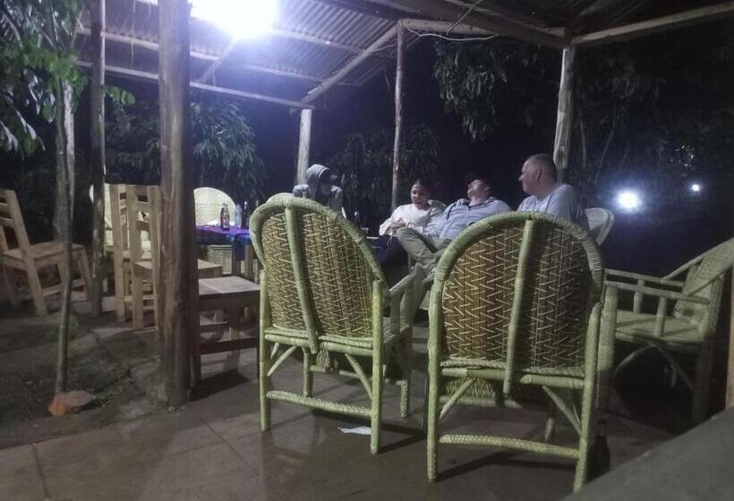 هتل Kibale Tented Camp