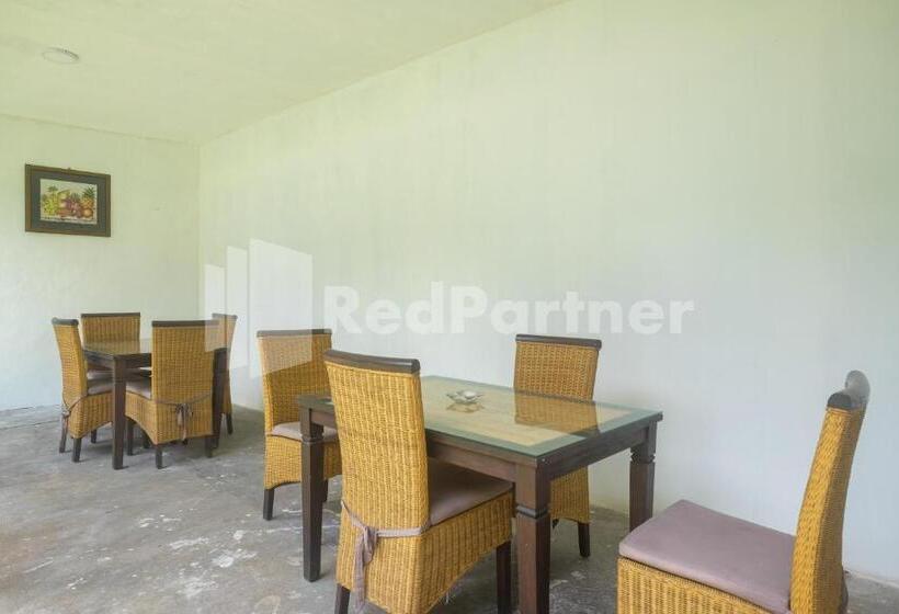 Отель Kostel Satu Semarang Redpartner