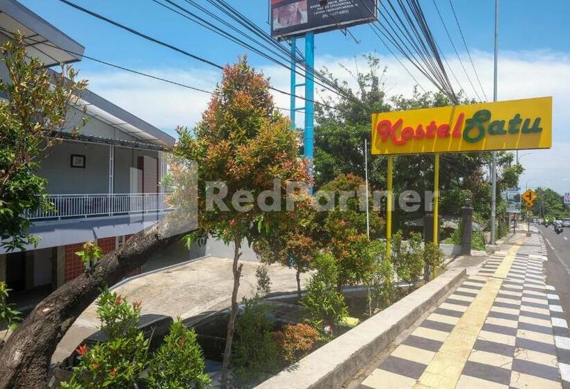 Отель Kostel Satu Semarang Redpartner