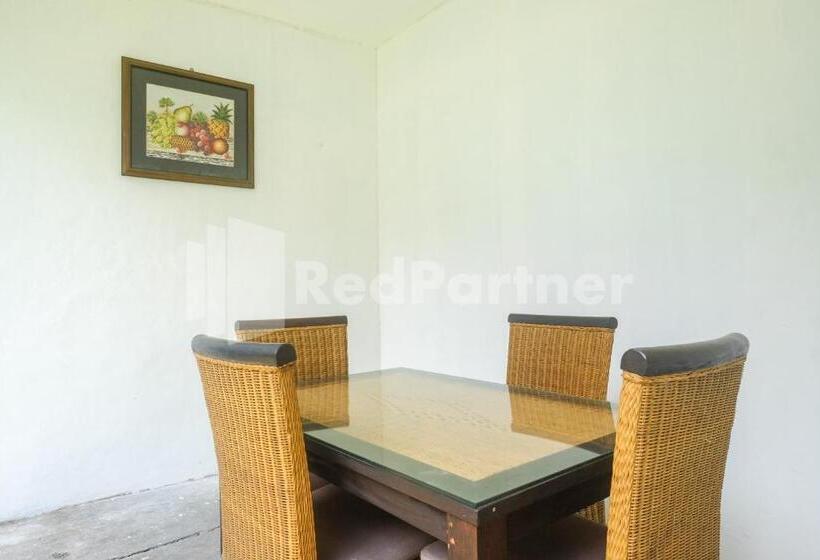 Отель Kostel Satu Semarang Redpartner