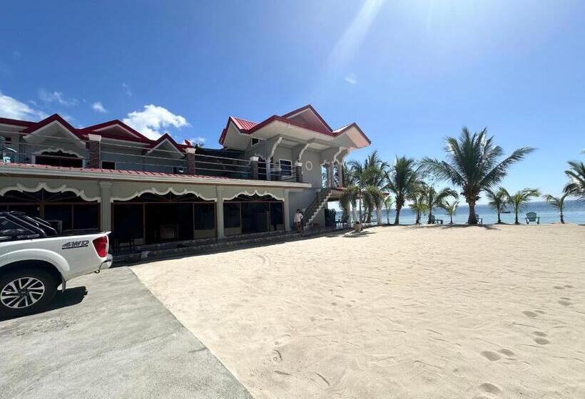 בית מלון כפרי Lawson’s Beach Resort