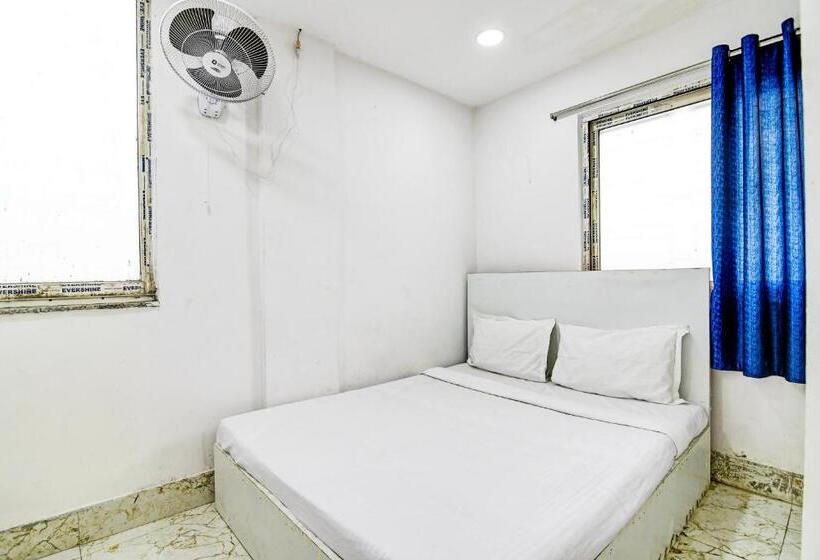 בית מלון כפרי Oyo Mannat Inn