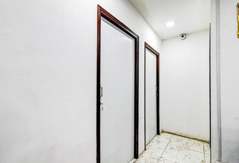 בית מלון כפרי Oyo Mannat Inn