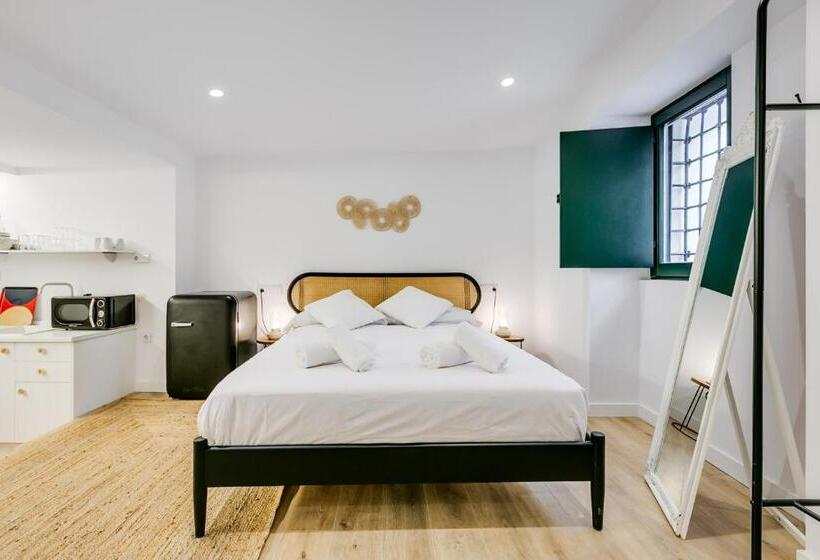 هتل Palacio De Bobadilla Suites