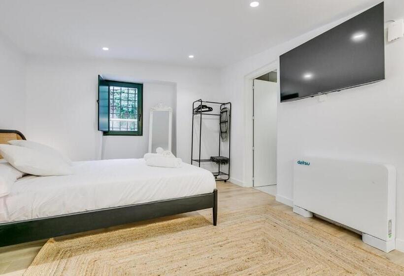 هتل Palacio De Bobadilla Suites