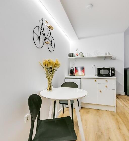 هتل Palacio De Bobadilla Suites