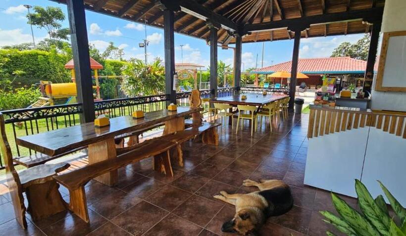 هتل Puente Iglesia