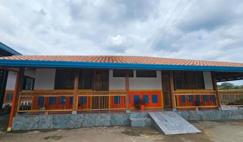 هتل Puente Iglesia