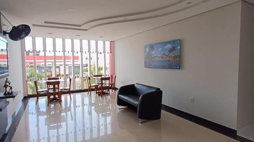 בית מלון כפרי Radar Pálace