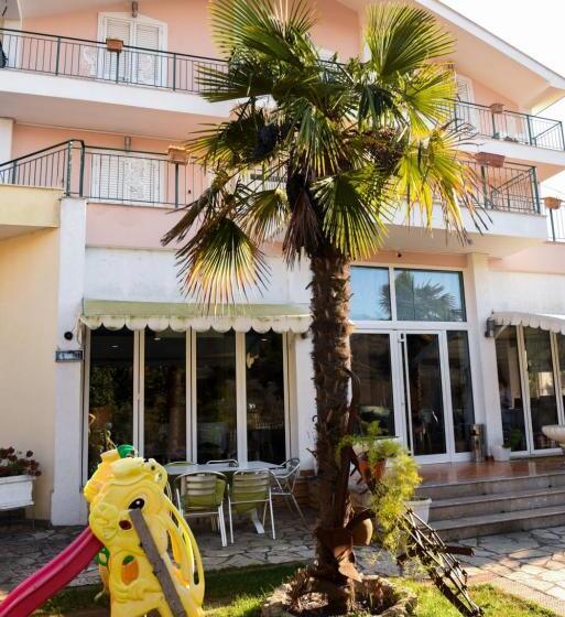 ホテル Restorant Halal Il Tramonto