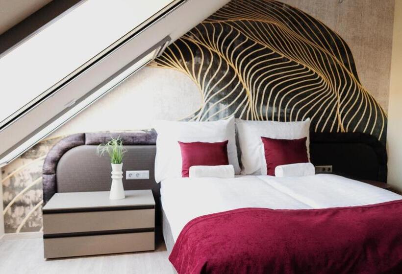 Отель Riva Boutique