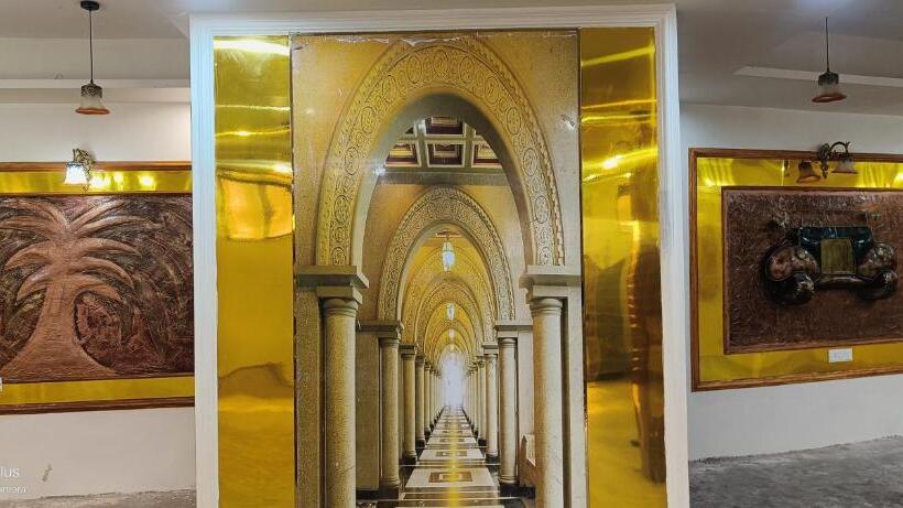 בית מלון כפרי Rr Palace Hall Booking