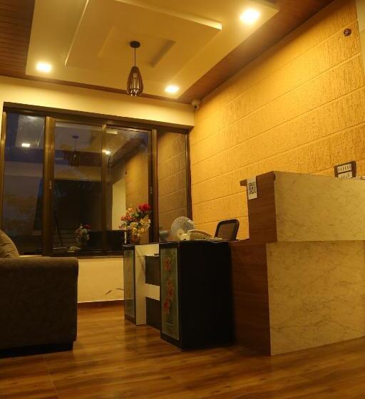 ホテル Rudraksh Nagthane