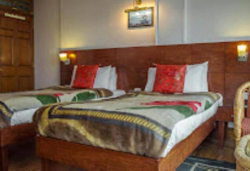 Отель Shangri La Regency Darjeeling